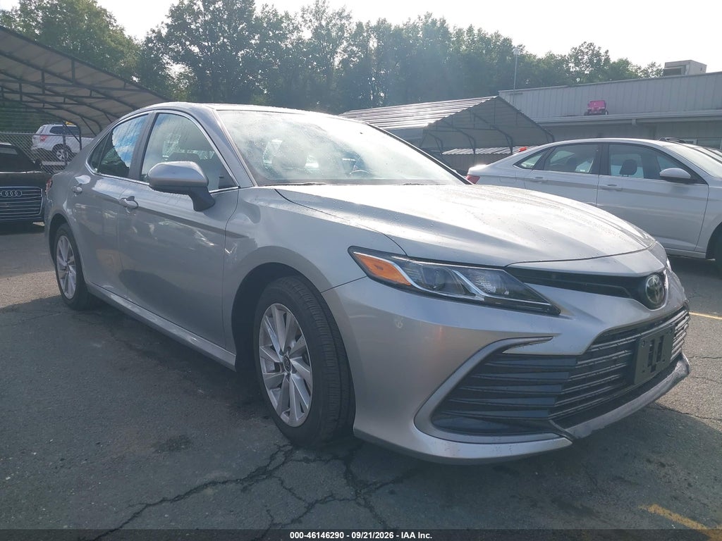 TOYOTA CAMRY 2024