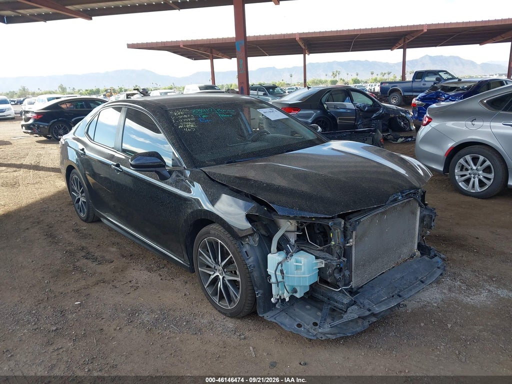 TOYOTA CAMRY 2021
