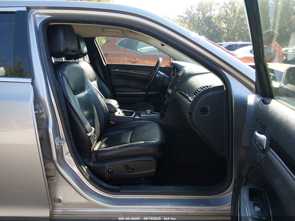 2015 Chrysler 300 Limited photo 5