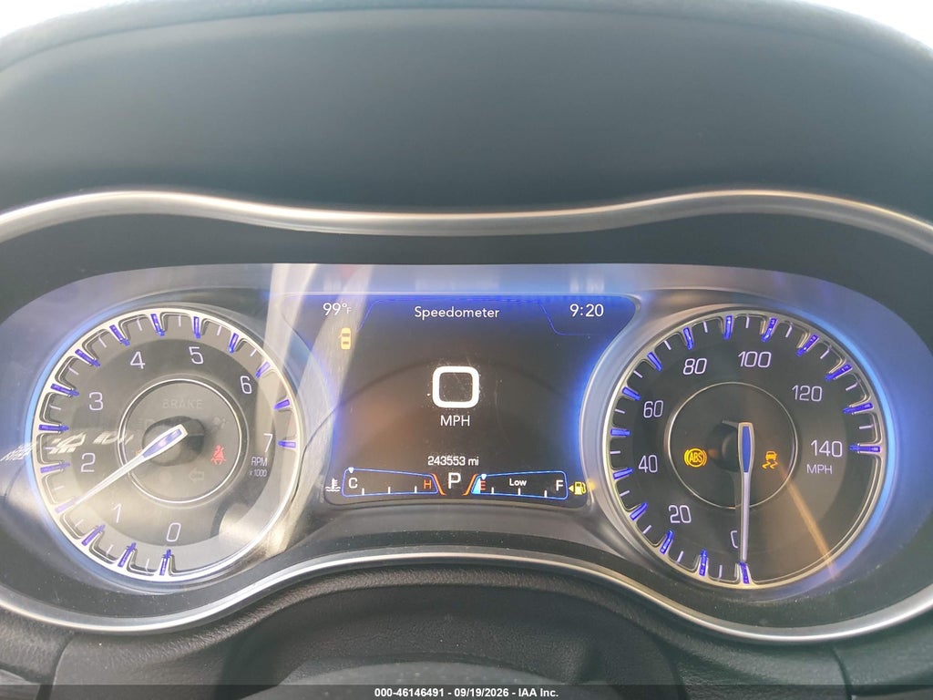 2015 Chrysler 300 Limited photo 7