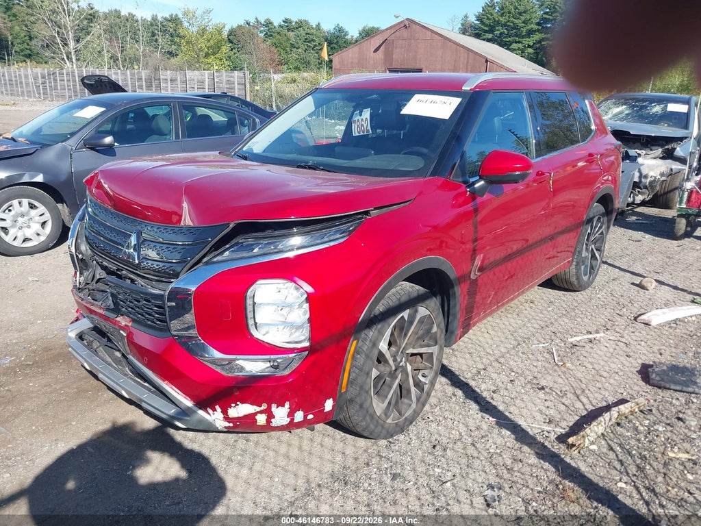 2022 Mitsubishi Outlander SEL photo 2