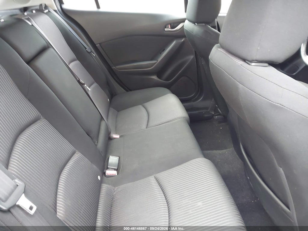 2016 Mazda MAZDA3 I Touring photo 8