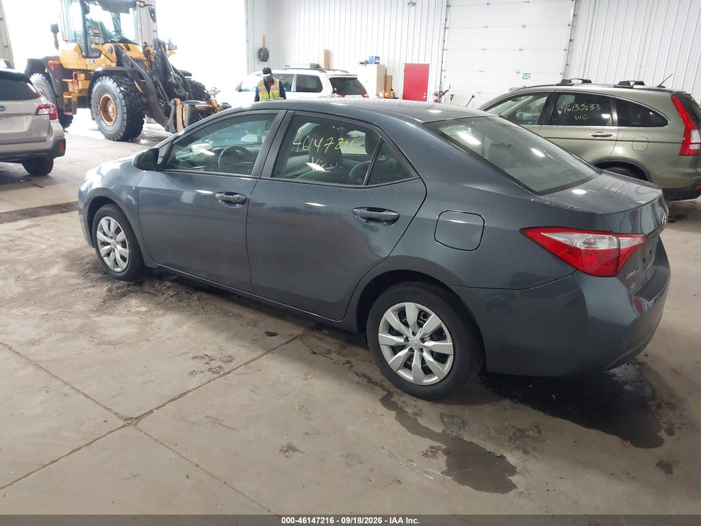 2016 Toyota Corolla LE photo 3