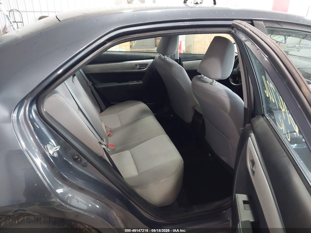 2016 Toyota Corolla LE photo 8