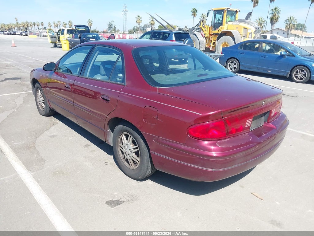 2001 Buick Regal LS photo 3