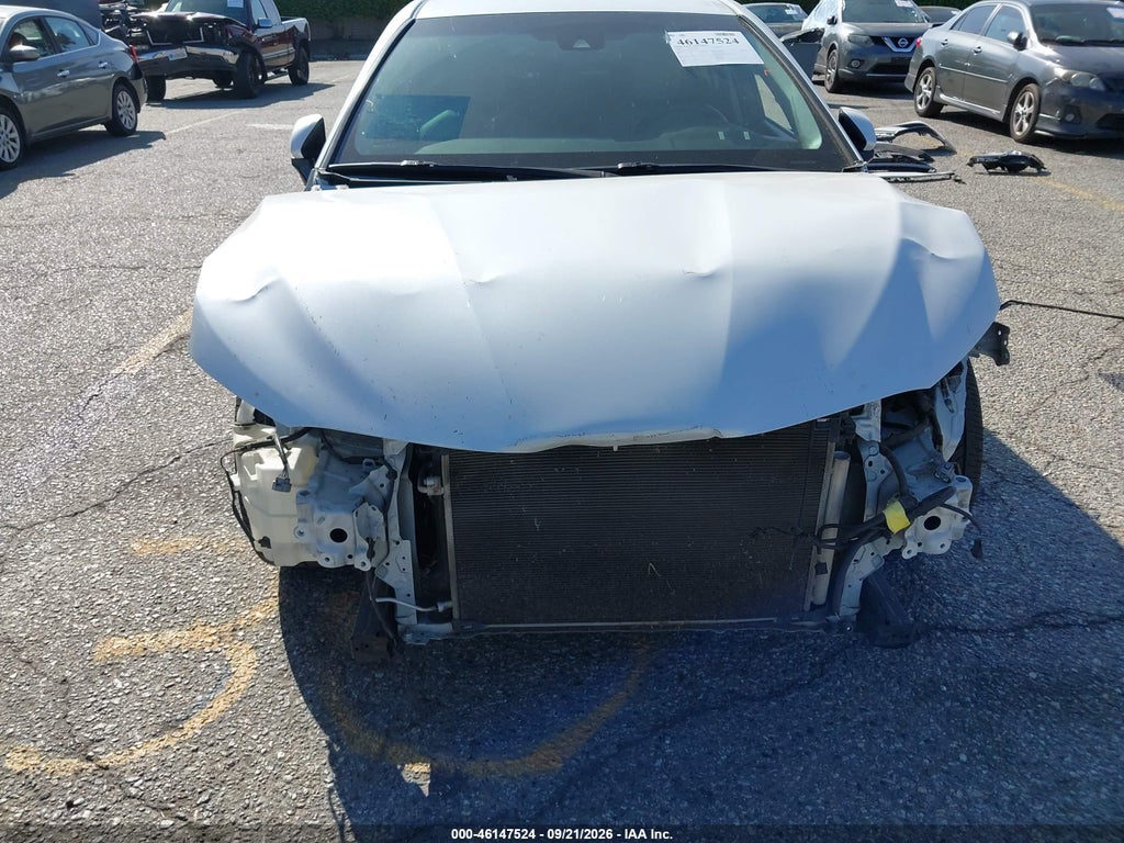 2018 Toyota Camry XSE photo 6