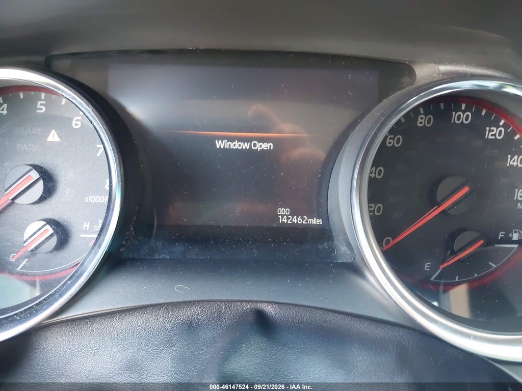 2018 Toyota Camry XSE photo 7