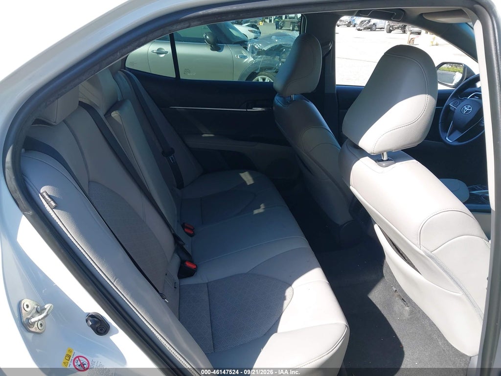 2018 Toyota Camry XSE photo 8