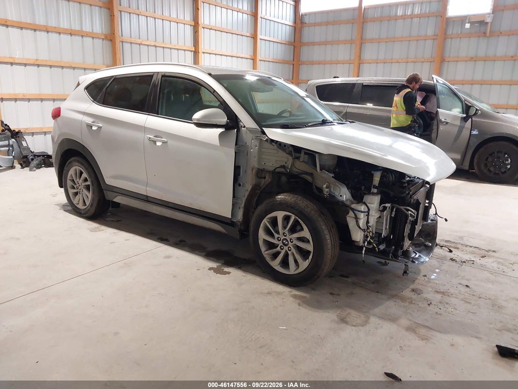 2017 Hyundai Tucson SE Plus photo 1