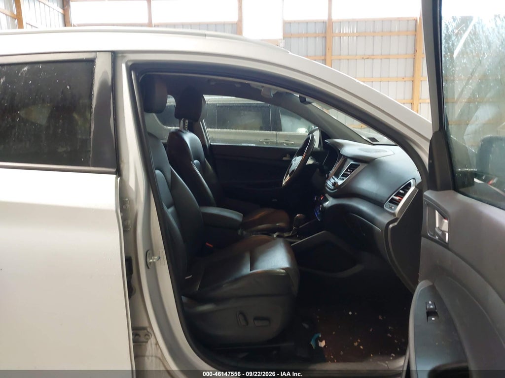 2017 Hyundai Tucson SE Plus photo 5
