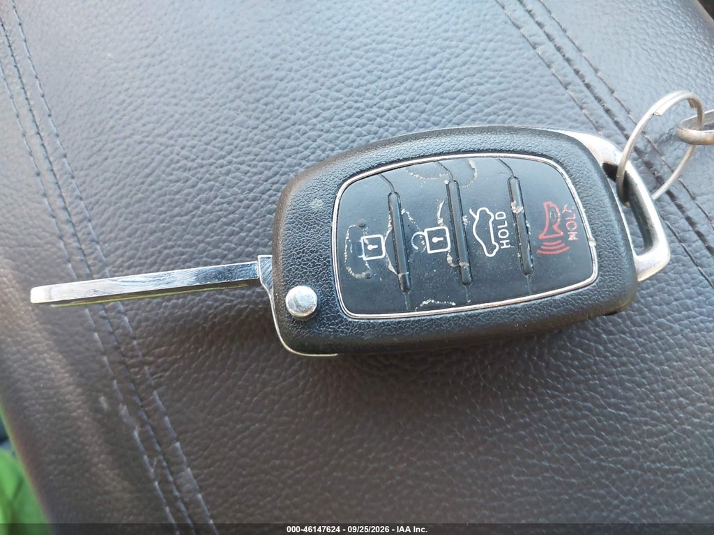 2014 Hyundai Santa FE Sport 2.4L photo 11