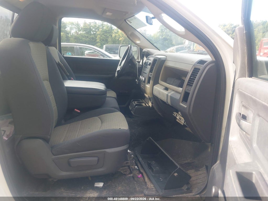 2009 Dodge RAM 1500 ST photo 5