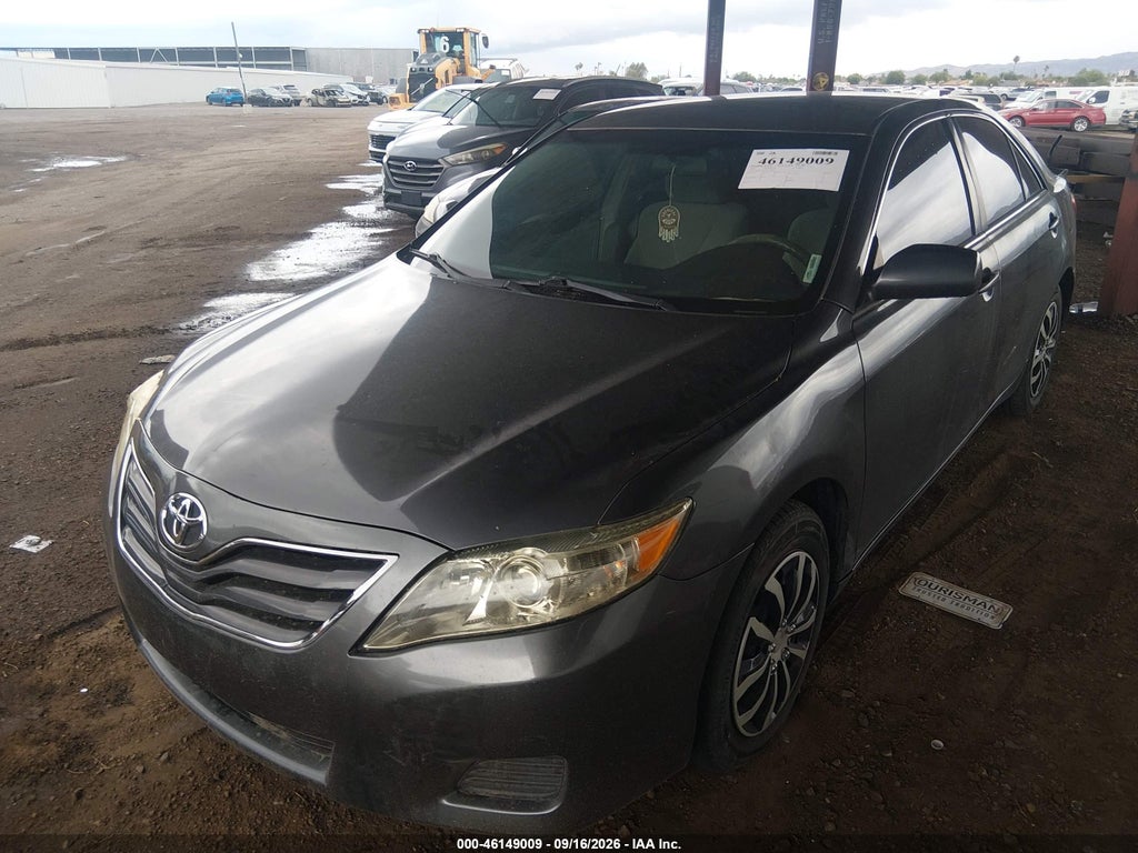 2011 Toyota Camry LE photo 6