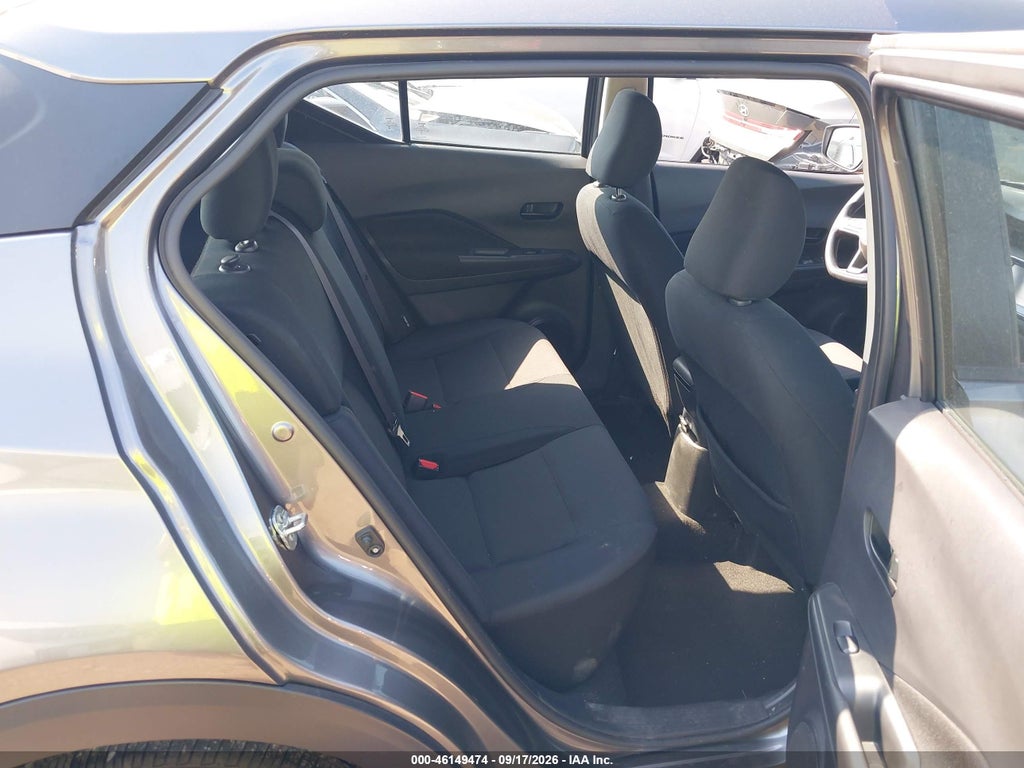 2024 Nissan Kicks S Xtronic CVT photo 8
