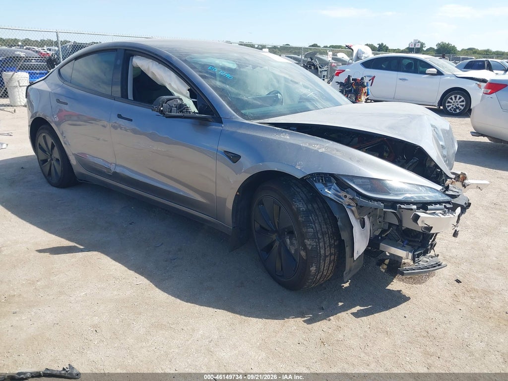TESLA MODEL 3 2025