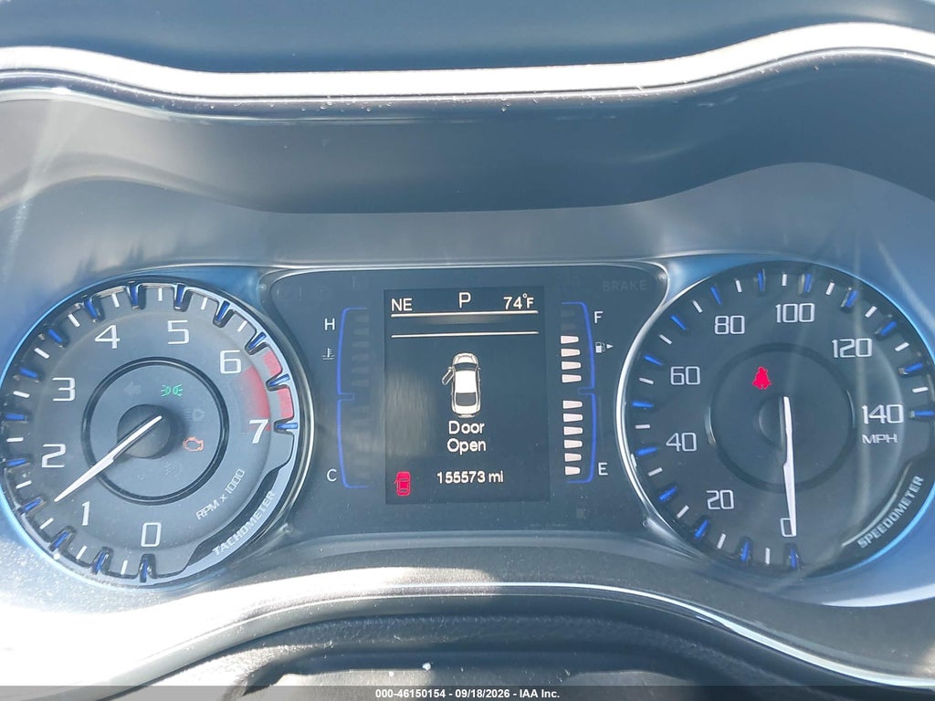 2015 Chrysler 200 S photo 7