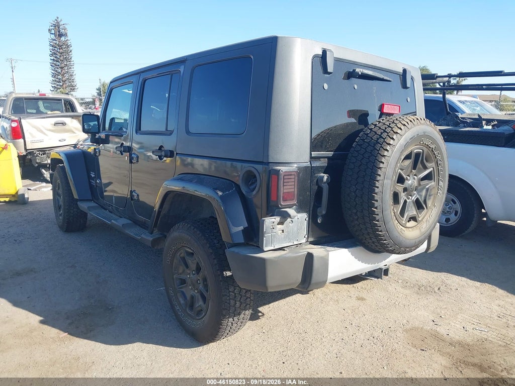 2008 Jeep Wrangler Unlimited Sahara photo 3