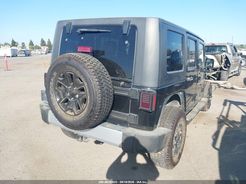 2008 Jeep Wrangler Unlimited Sahara photo 4