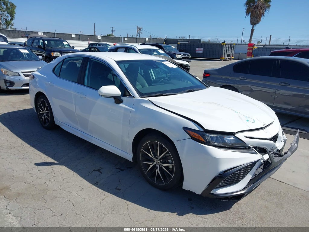 TOYOTA CAMRY 2024