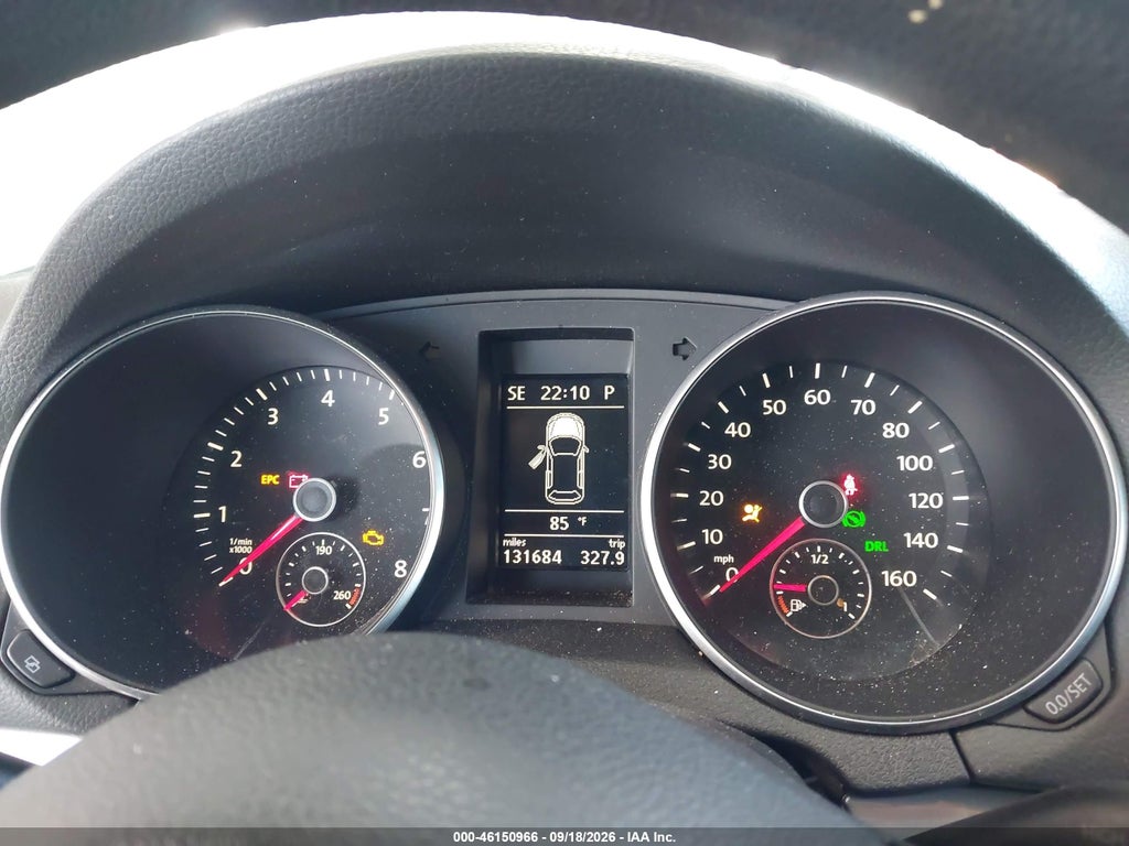 2011 Volkswagen Golf 2.5L 4-Door photo 7