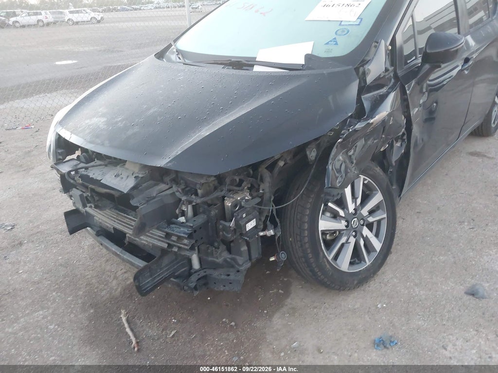 2020 Nissan Versa SV Xtronic CVT photo 6