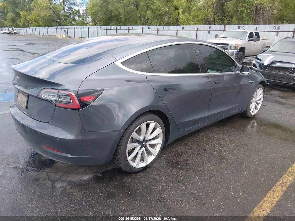 2018 Tesla Model 3 photo 4