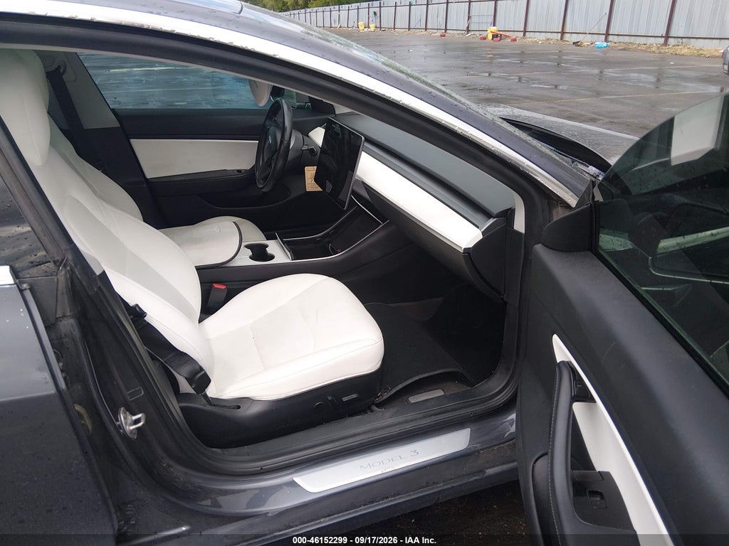 2018 Tesla Model 3 photo 5