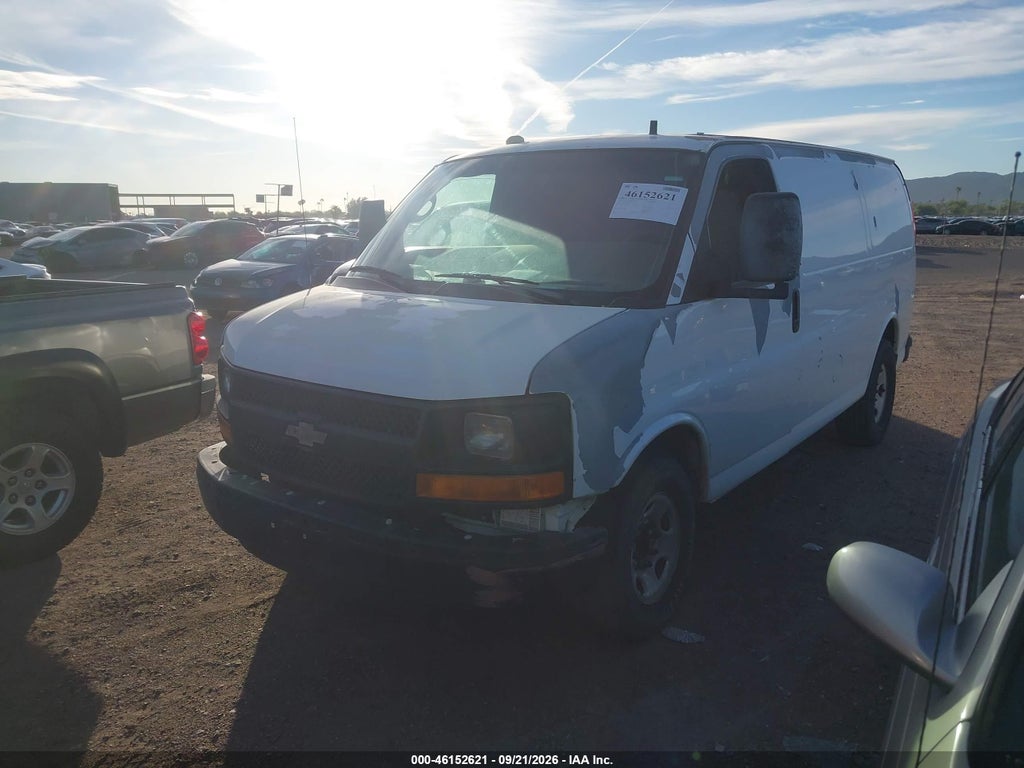 2007 Chevrolet Express Work Van photo 2