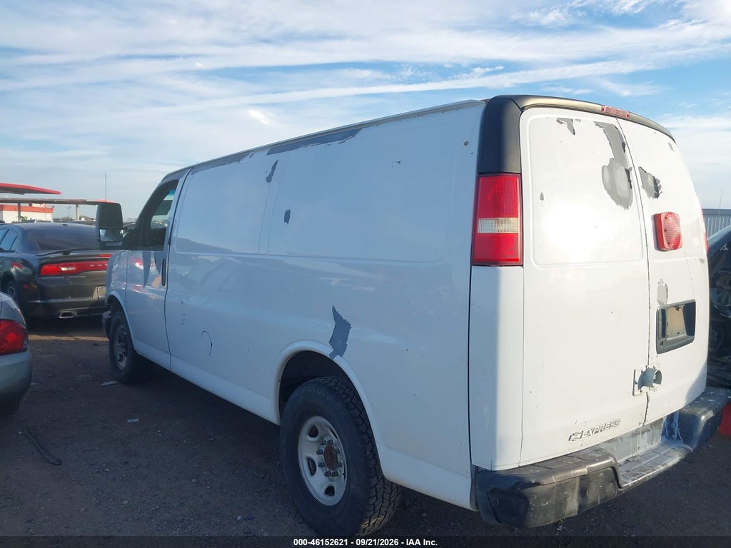 2007 Chevrolet Express Work Van photo 3