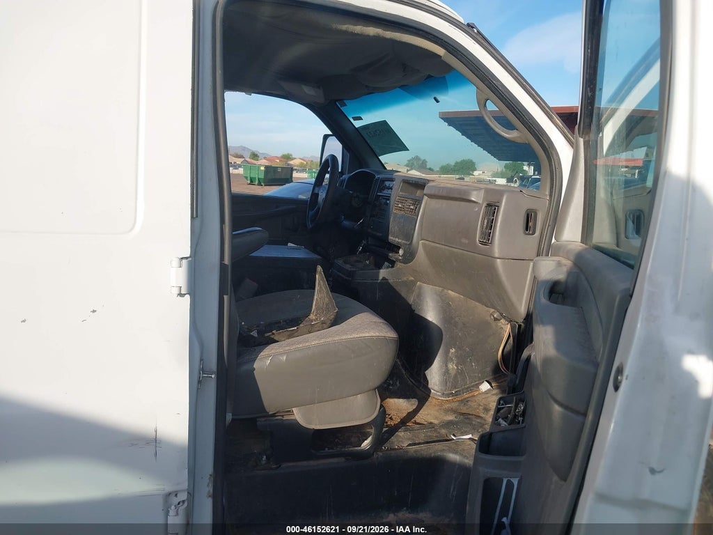 2007 Chevrolet Express Work Van photo 5