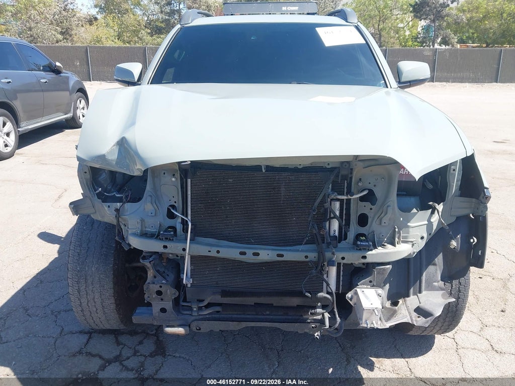 2022 Toyota Tacoma TRD OFF Road photo 6