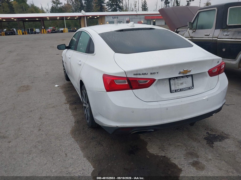2016 Chevrolet Malibu 2LT photo 3