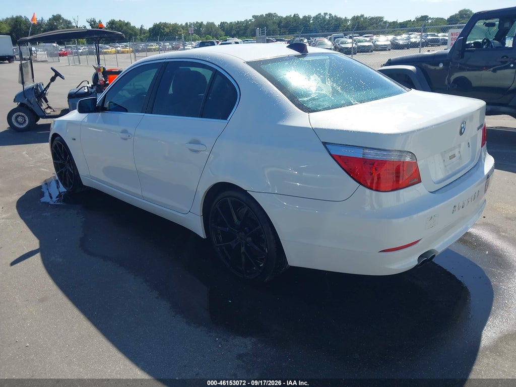 2010 BMW 528I photo 3