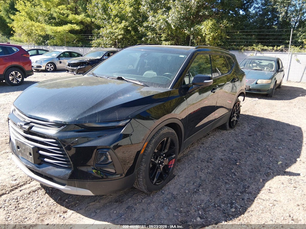 2021 Chevrolet Blazer LT photo 2