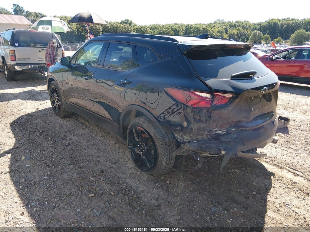 2021 Chevrolet Blazer LT photo 3
