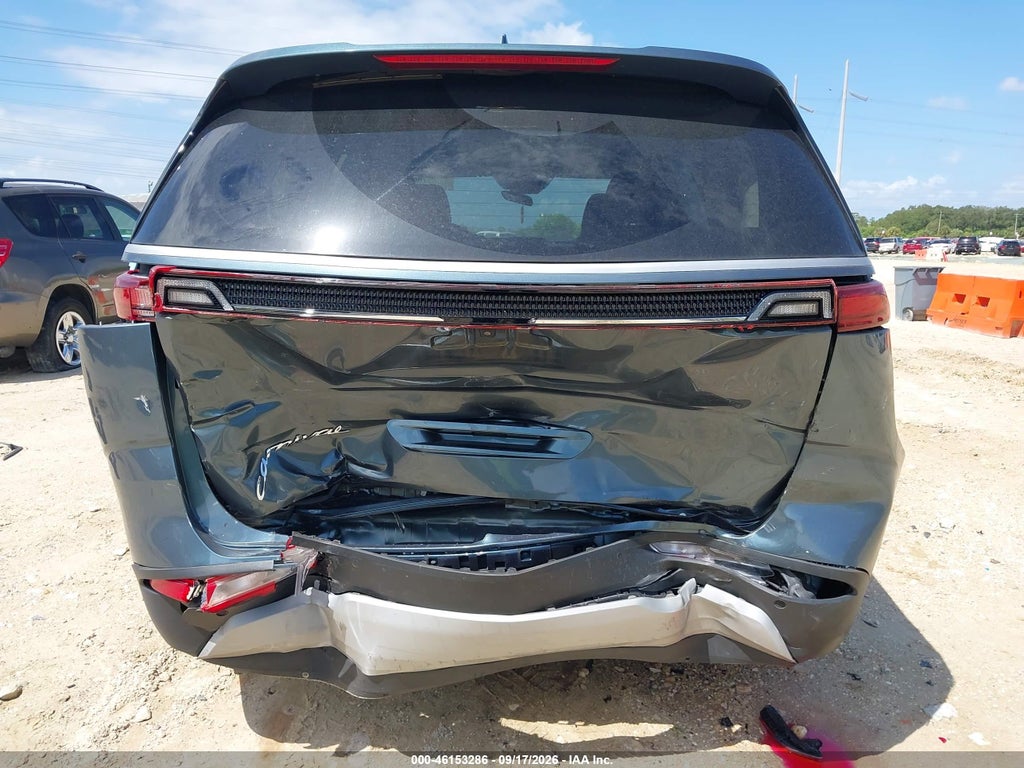2022 Kia Carnival MPV EX photo 6
