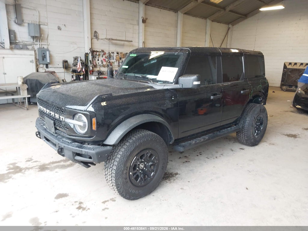 2025 Ford Bronco Badlands photo 2
