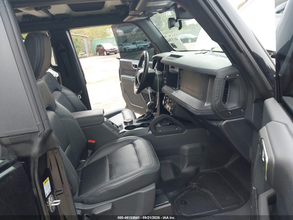 2025 Ford Bronco Badlands photo 5