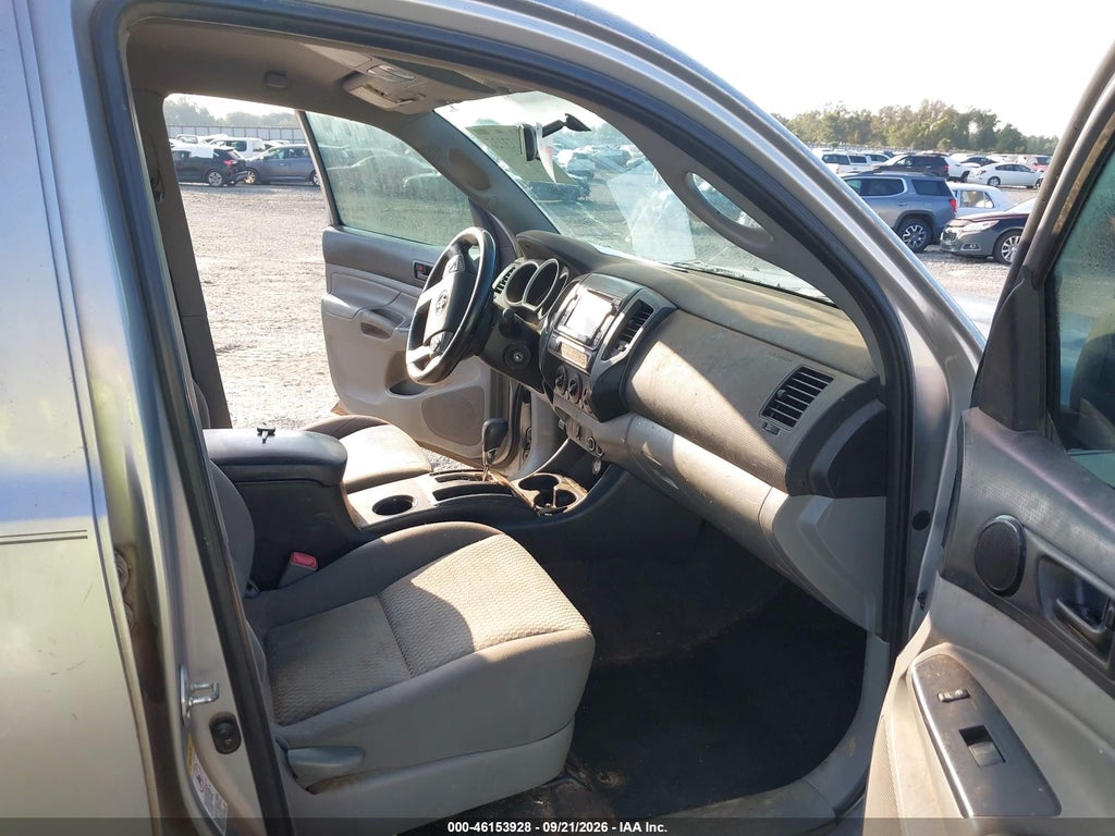 2015 Toyota Tacoma Prerunner V6 photo 5