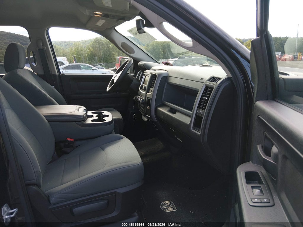 2016 Ram 1500 Express photo 5