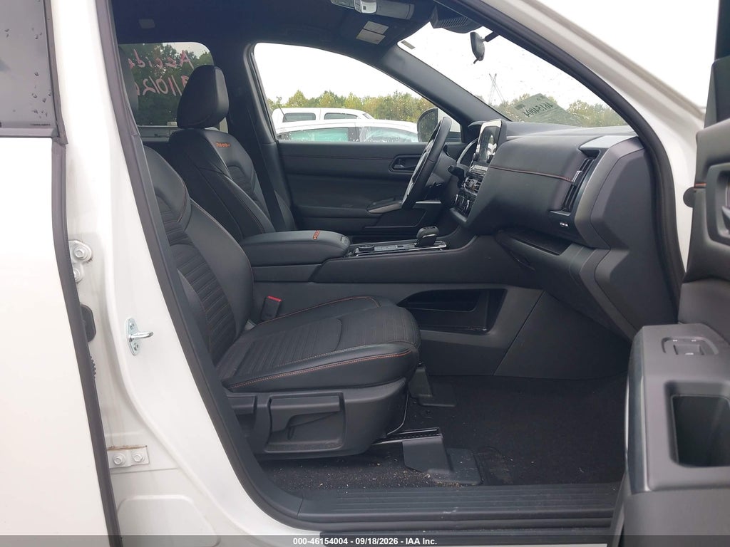 2025 Nissan Pathfinder Rock Creek 4WD photo 5