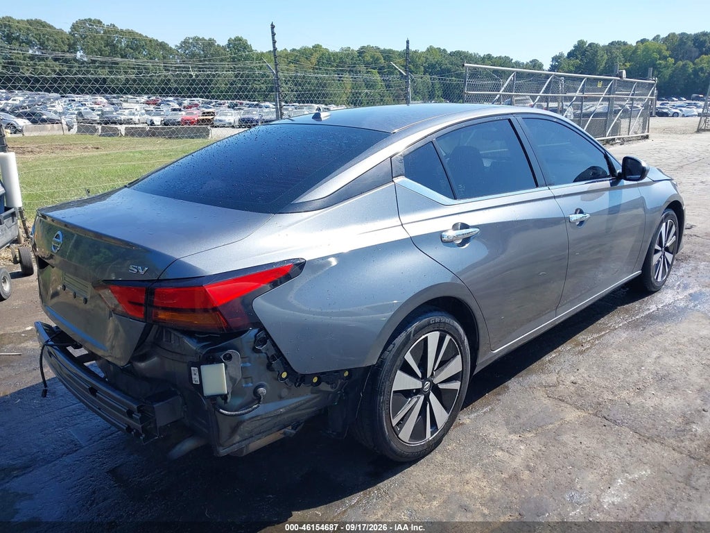 2022 Nissan Altima SV FWD photo 4