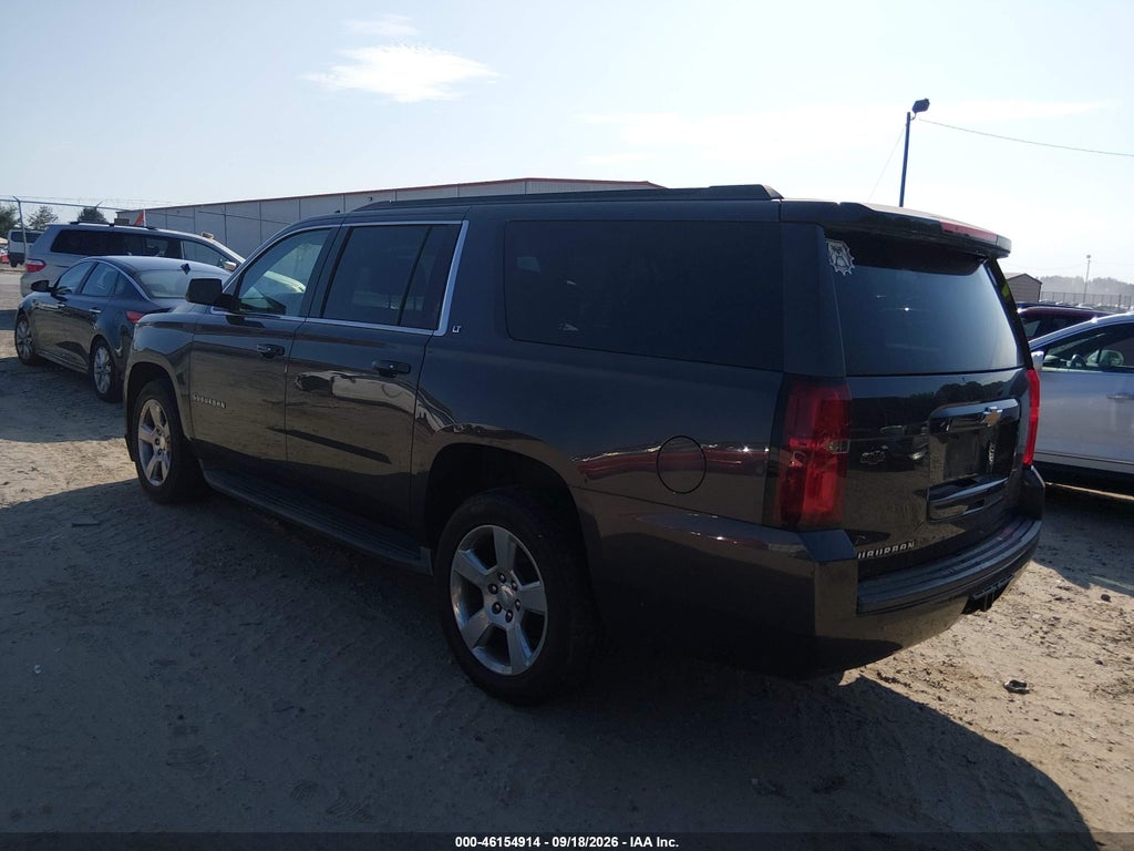 2016 Chevrolet Suburban LT photo 3