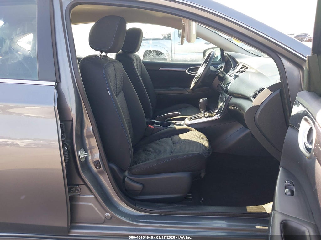 2017 Nissan Sentra SR photo 5