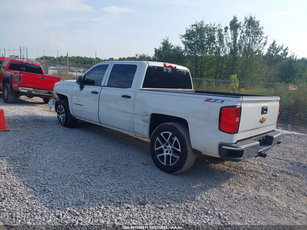 2014 Chevrolet Silverado 1500 2LT photo 3