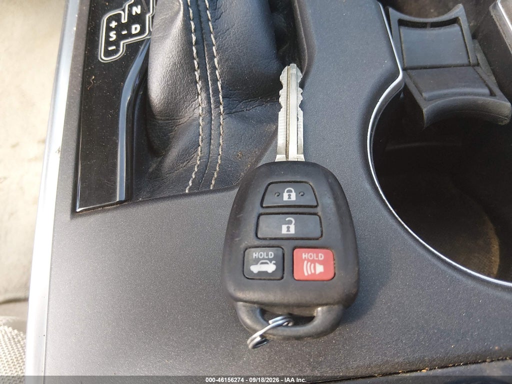 2017 Toyota Camry LE photo 11