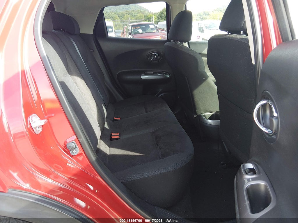 2017 Nissan Juke SV photo 8
