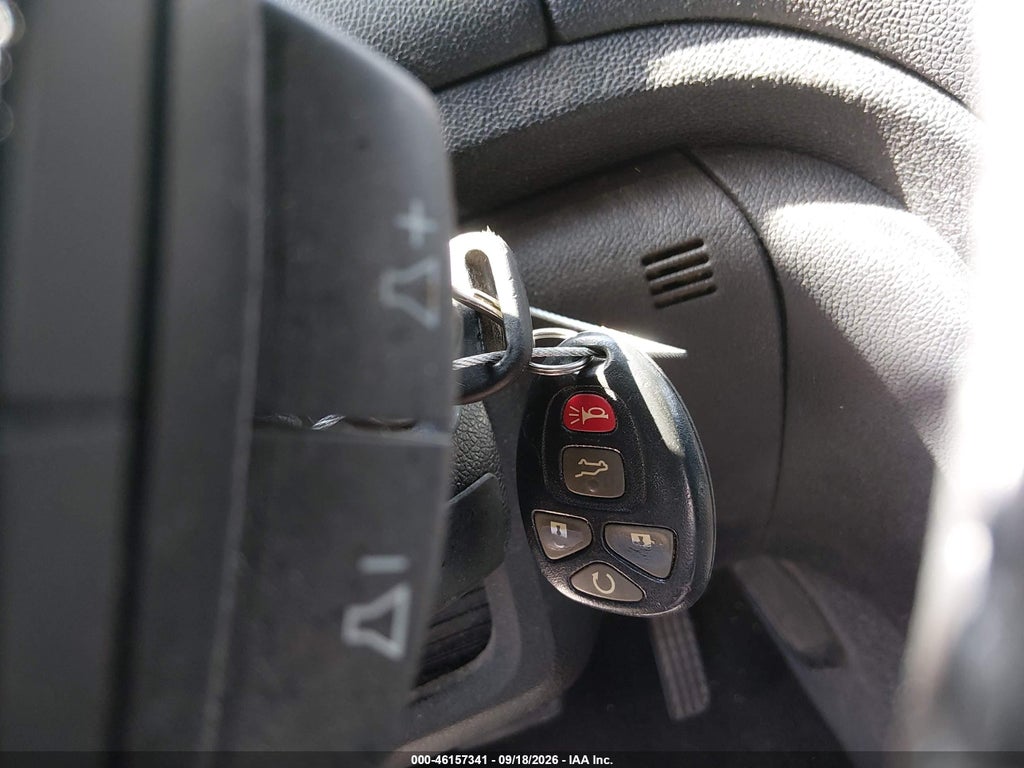 2014 Chevrolet Traverse LTZ photo 11