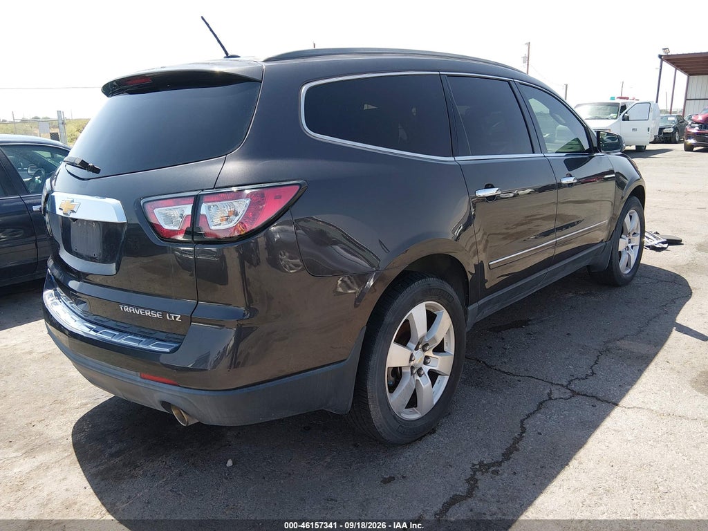 2014 Chevrolet Traverse LTZ photo 4