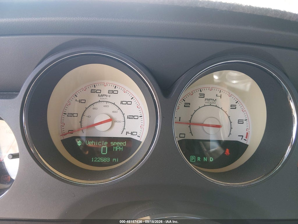 2014 Dodge Challenger SXT photo 7